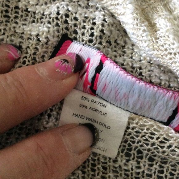 Light beige knit sweater - Picture 3 of 7